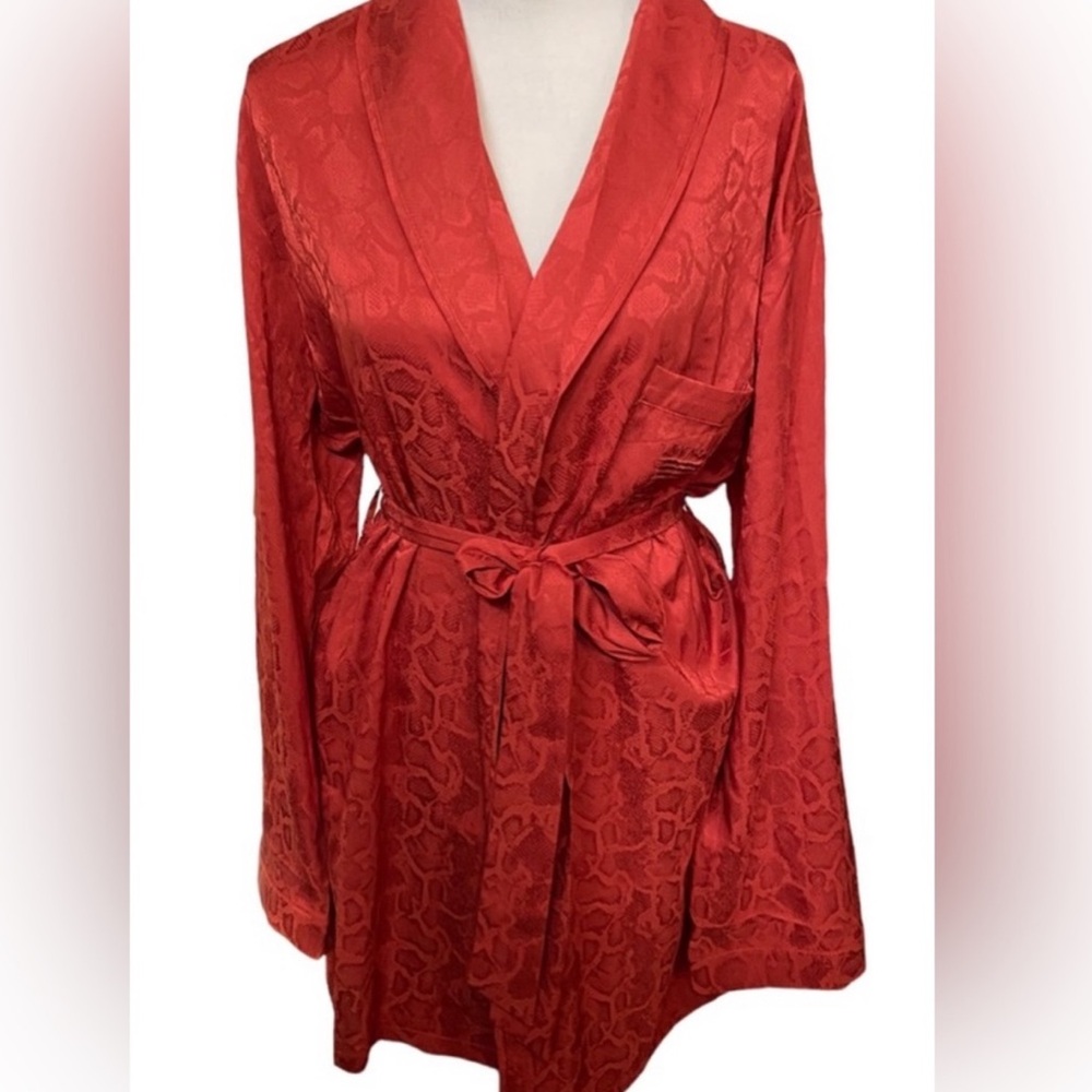 Savage X Red Robe - Picture 2 of 4